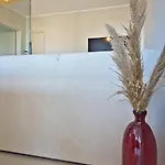 Escapade Rochelaise , 10 Min De La Mer&parking Appartement *